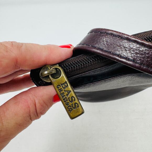 Vintage Genuine Leather Bucket Crossbody Bag Black Made in Colombia Small - Picture 3 of 15